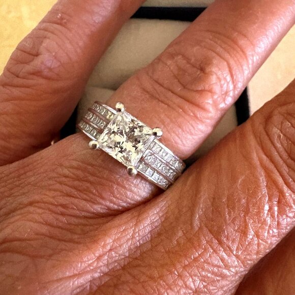 1.55 CT VS2 PRINCESS CUT LAB GROWN DIAMOND ENGAGEMENT RING 14K GOLD - Picture 1 of 11